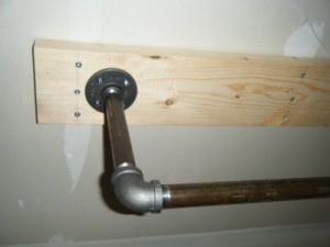 Detail - Ceiling Mount Pull Up Bar